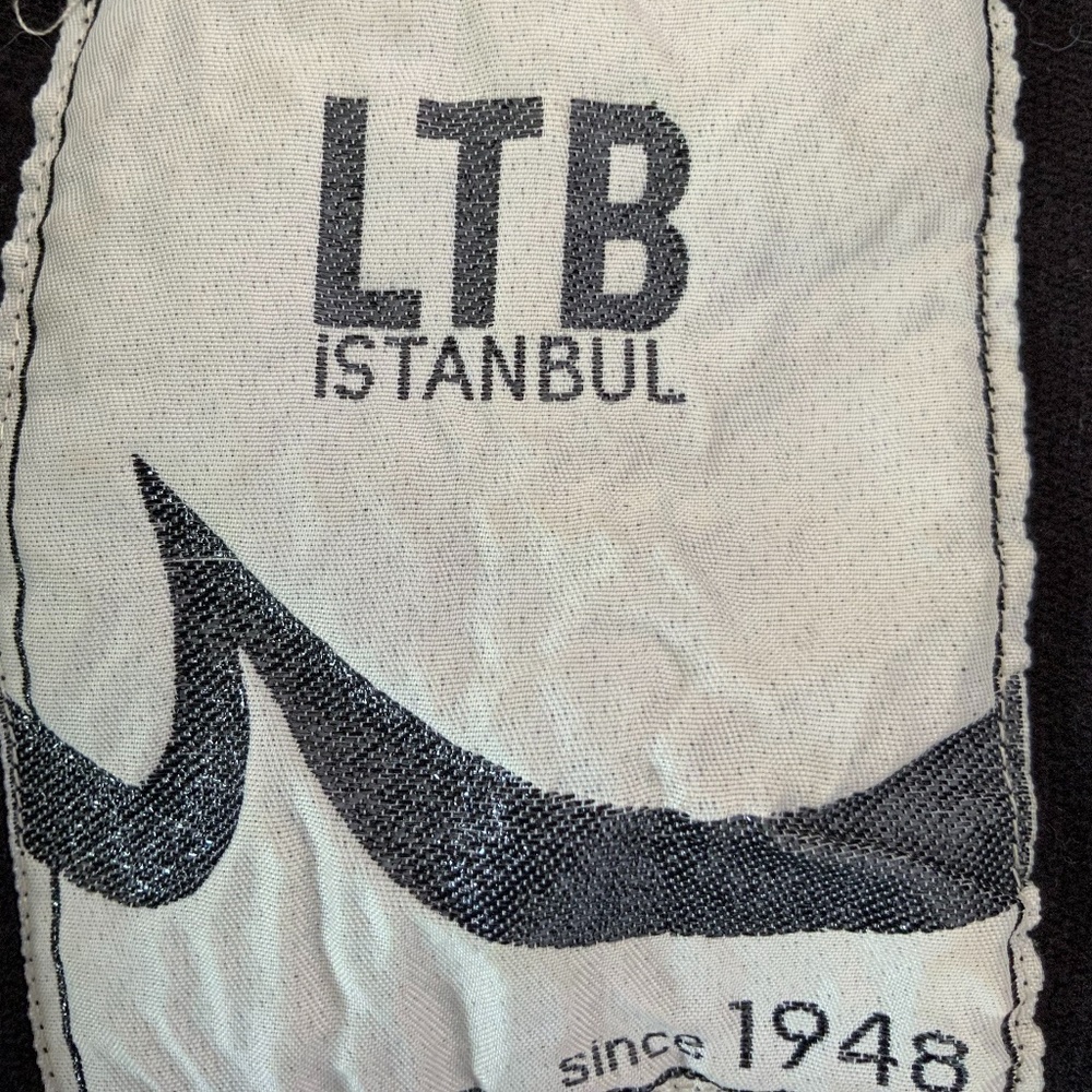 Black yoga hoodie zip-up sweatshirt - Picture 3 of 3